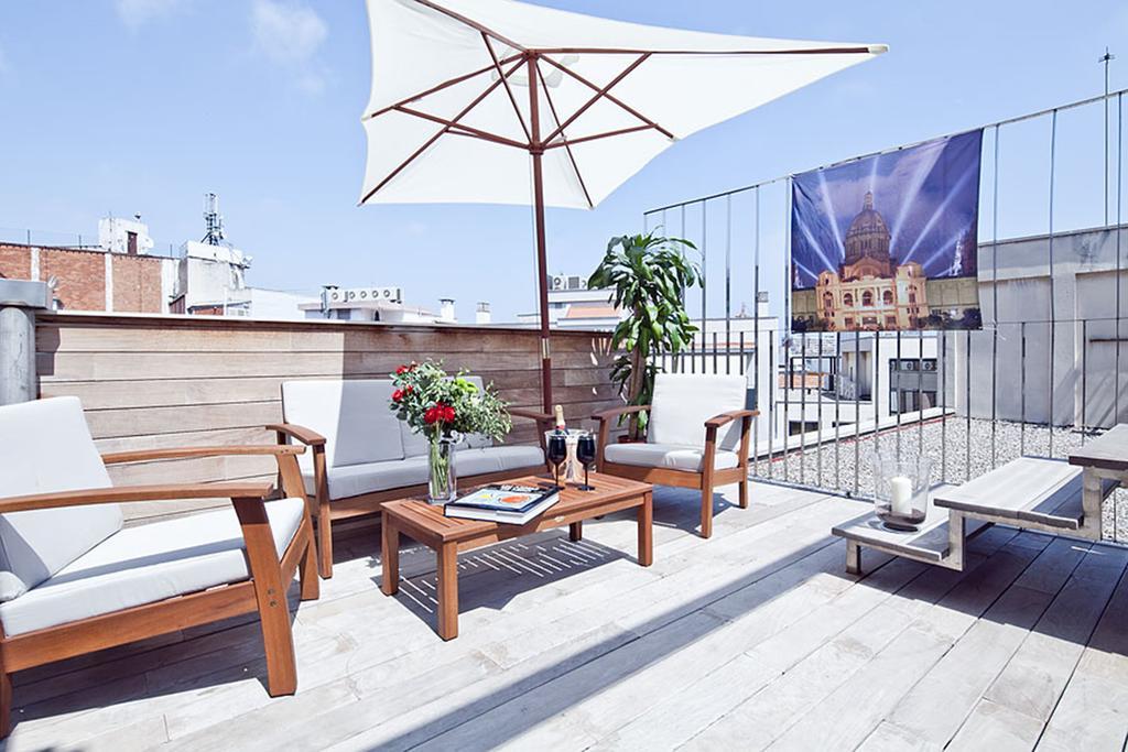 Apartment Barcelona Rentals - Pool Terrace In City Center Eksteriør bilde