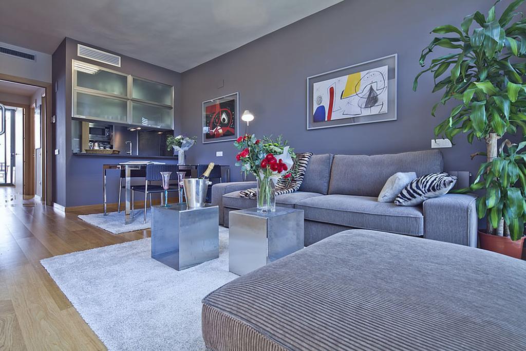 Apartment Barcelona Rentals - Pool Terrace In City Center Eksteriør bilde
